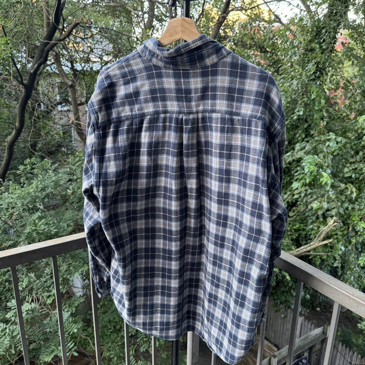 2000s Carhartt Faded Plaid Flannel Shirt