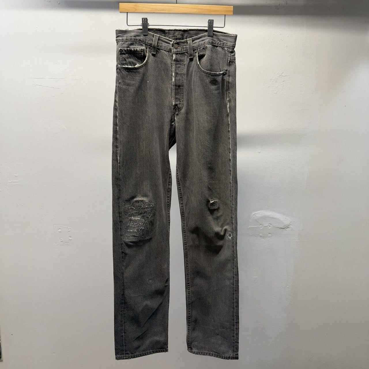 Vintage 1980s 1990s Levi's 501 Faded Distressed Jeans