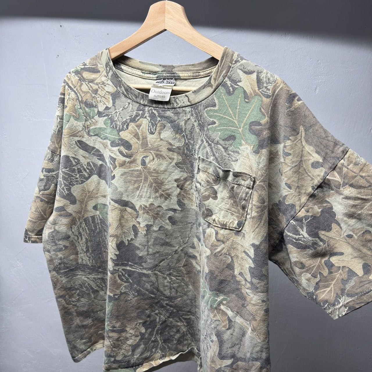2000s Faded Distressed Boxy Camo Tee