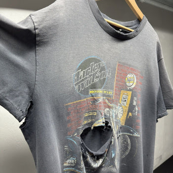 1990s Harley Davidson Thrashed Faded Distressed Tee