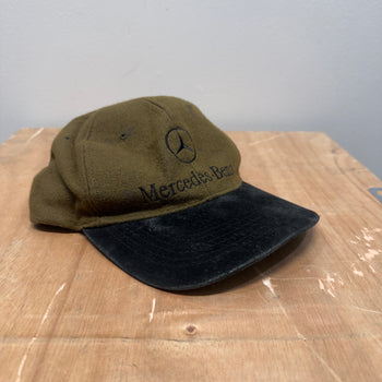 Gorro de lana Mercedes Benz de los años 90