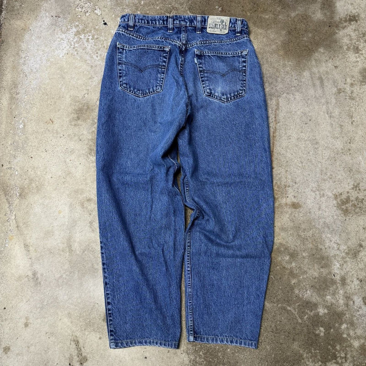 1990s LEVI’S SILVERTAB BAGGY BLUE DENIM SKATER JEANS