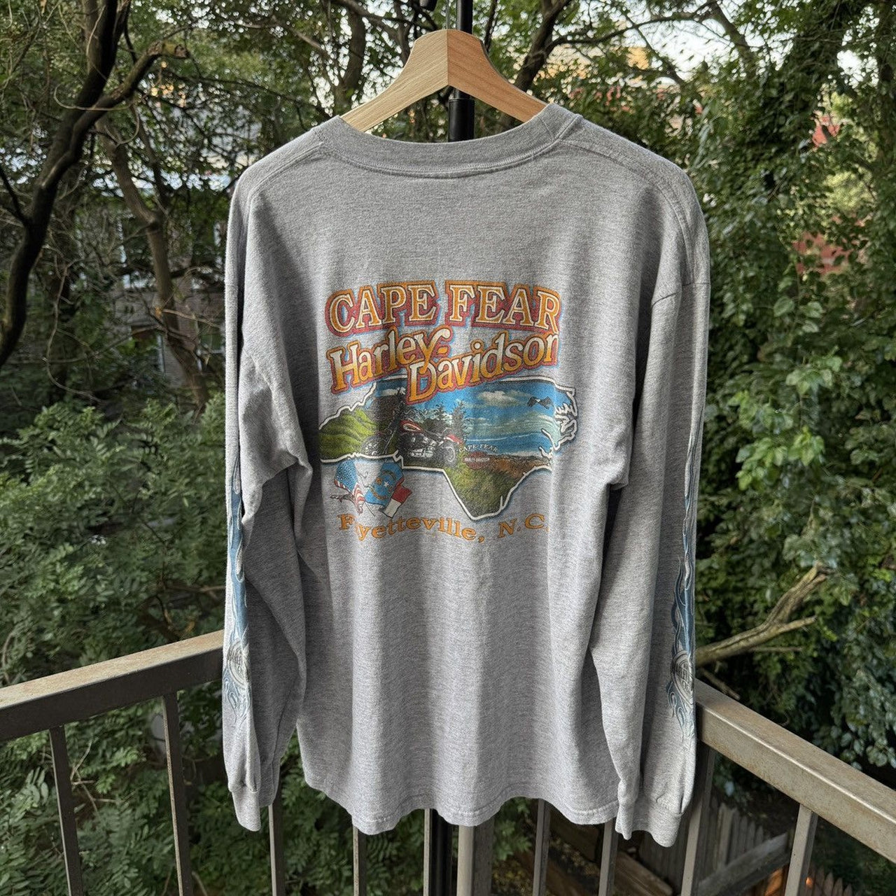 2000s Harley Davidson Blue Flame Longsleeve Tee
