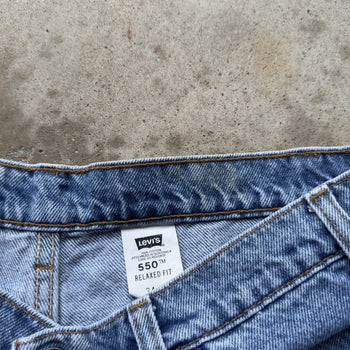 1990S LEVI’S 550 ORANGE TAB DENIM JEAN SHORTS JORTS