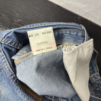 2000s Levi's 501xx Faded Distressed Jeans