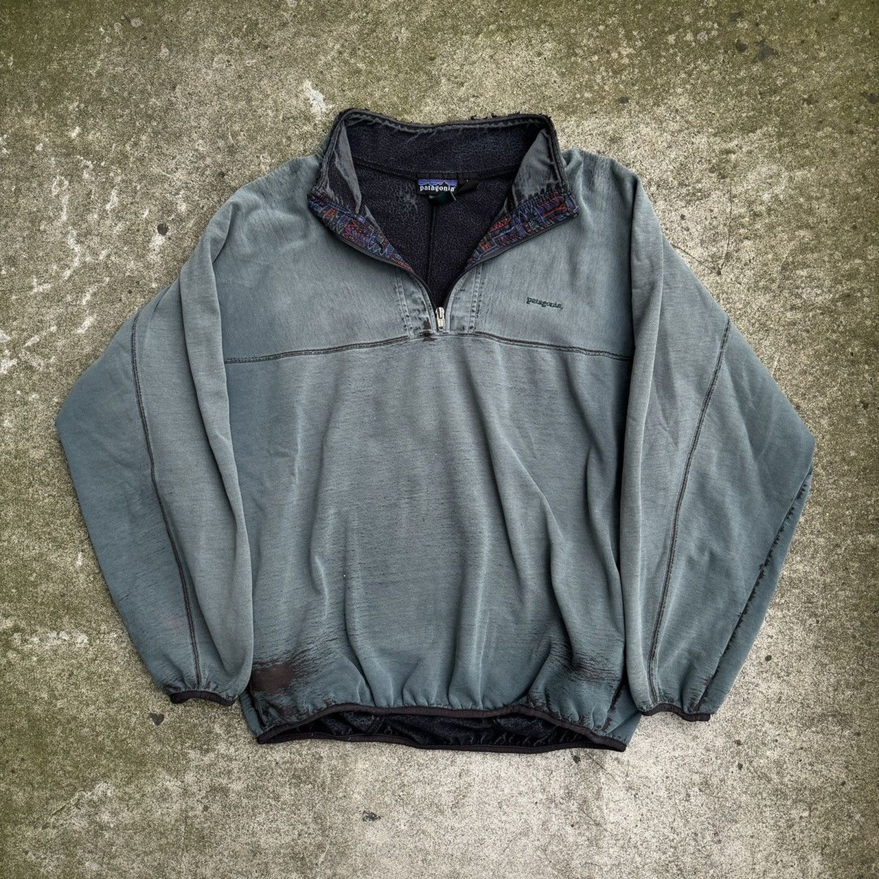 1990s PATAGONIA THRASHED FADED DISTRESSED QUARTER ZIP