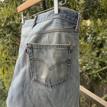 1990s Levi's 501 Faded Jeans - Made in USA