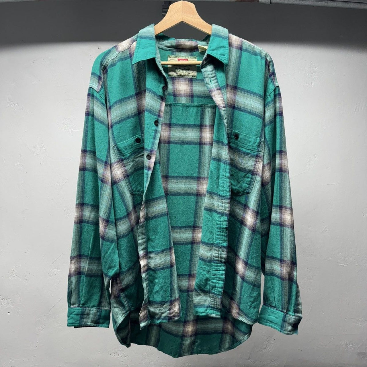 2000s Levi's Thrashed Plaid Flannel Grunge Shirt