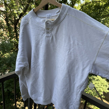 2000s Gap Thrashed White Henley Sweatshirt