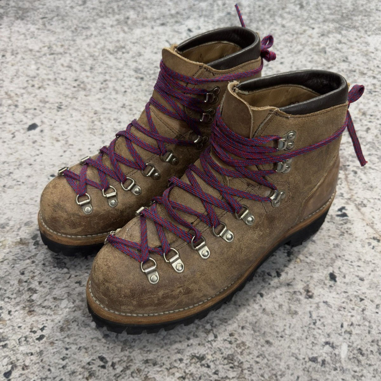 1990s Vasque Steel Toe Vibram Hiking Boots