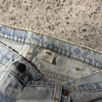 Vaqueros Levi's 560 de corte holgado, cónicos, lavado claro y descolorido, de los años 90