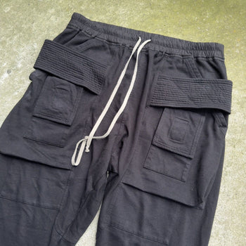 RICK OWENS DRKSHDW FW22 STROBE CREATCH CARGO SWEATPANTS