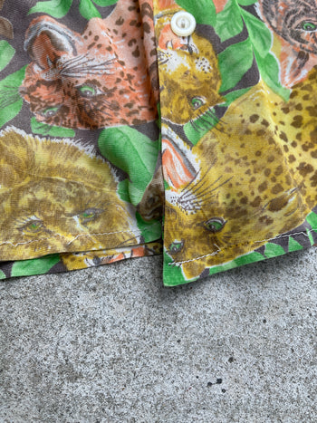 1970s ANIMAL PRINT NOVELTY BUTTON SHIRT
