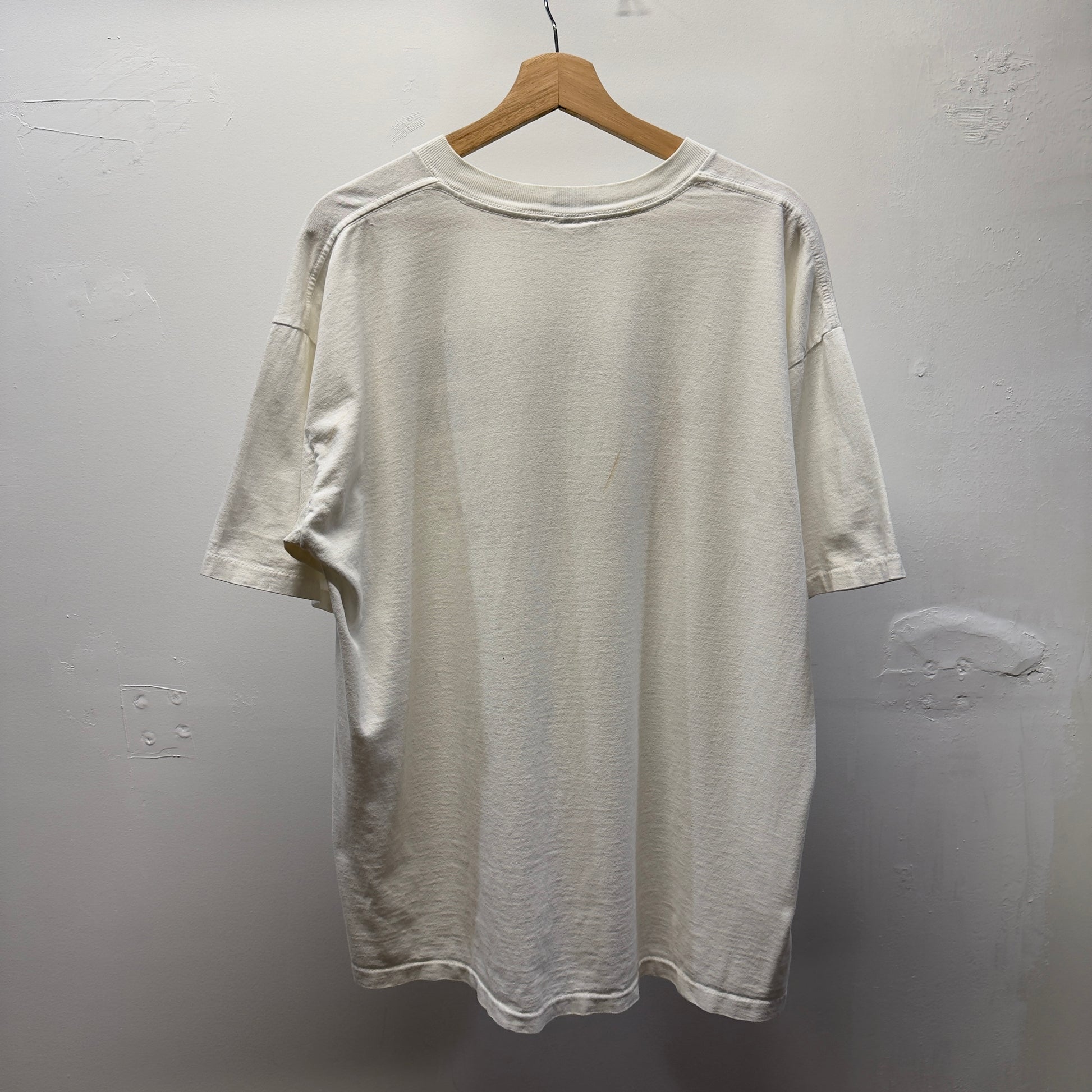 1990年代の「Go Fuck Yourself」Tシャツ