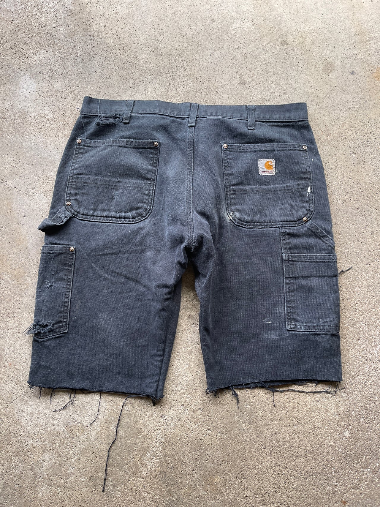 2000s THRASHED CARHARTT DOUBLE KNEE SHORTS