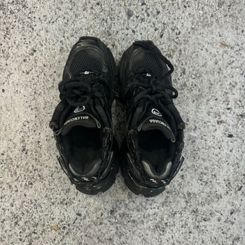 BALENCIAGA BLACK RUNNER