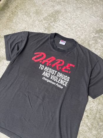 1990s FADED DARE RESIST DRUGS & VIOLENCE TEE