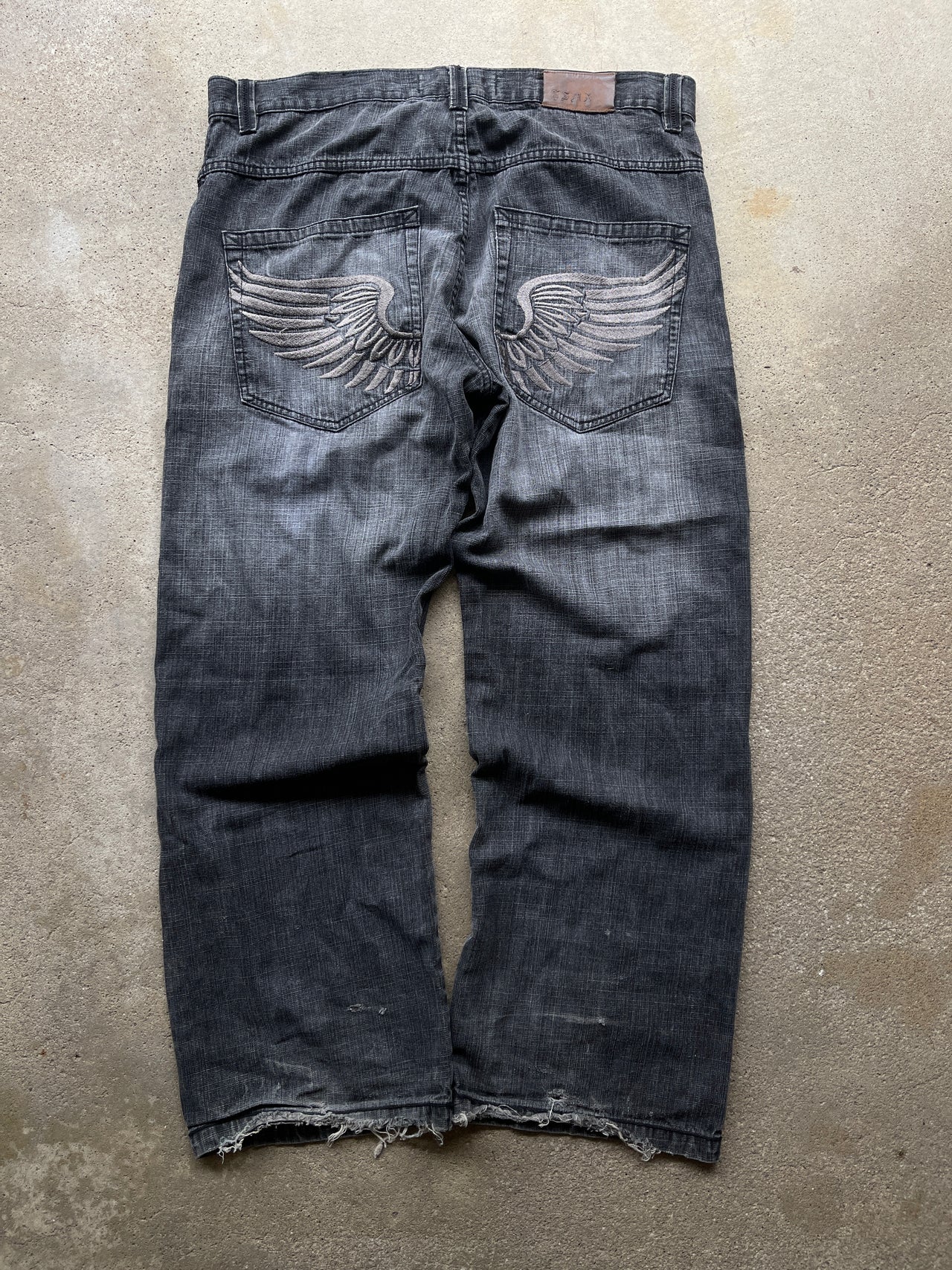 2000s THRASHED BAGGY WING EMBROIDERED DENIM SKATER JEANS