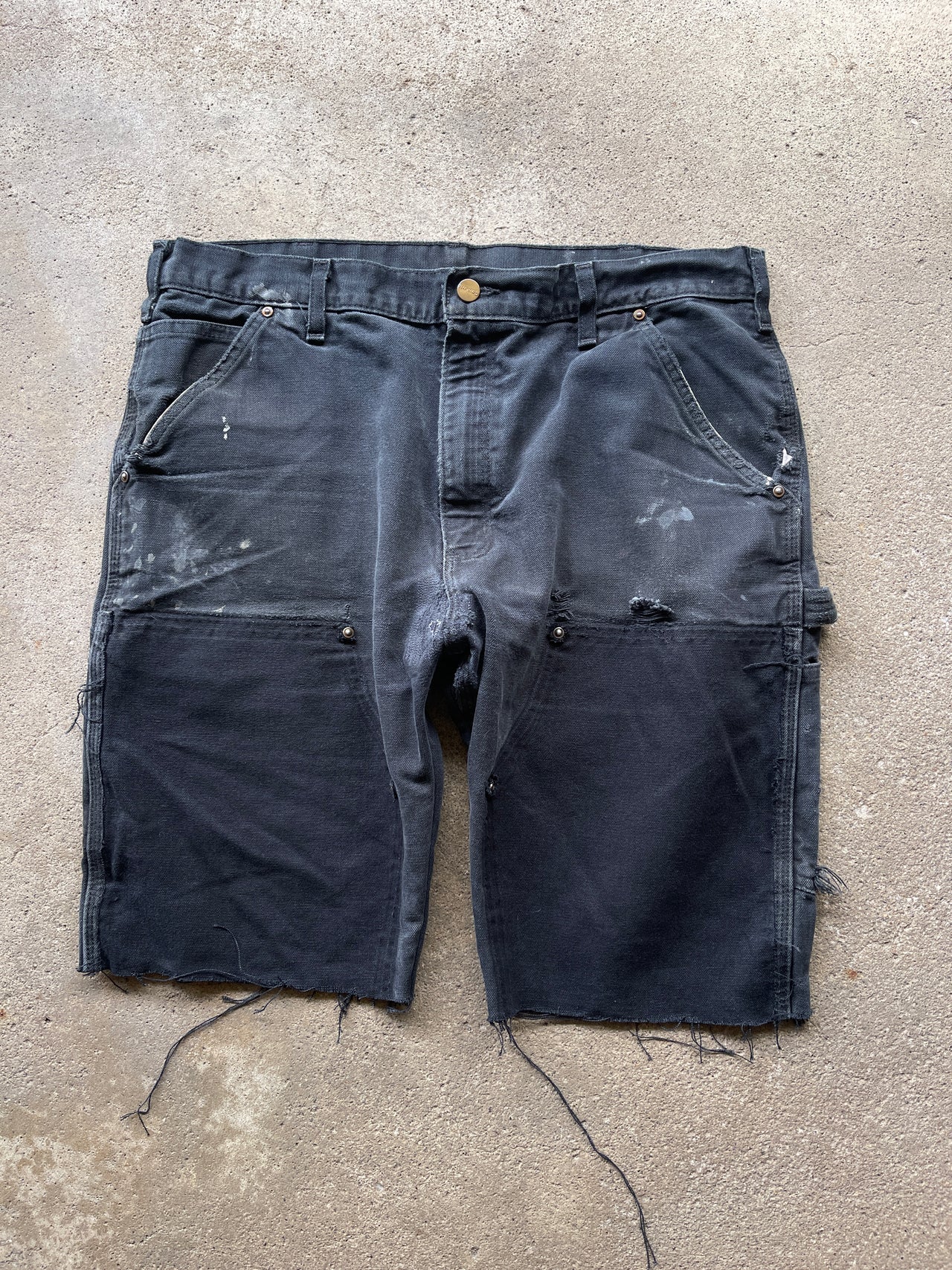 2000s THRASHED CARHARTT DOUBLE KNEE SHORTS