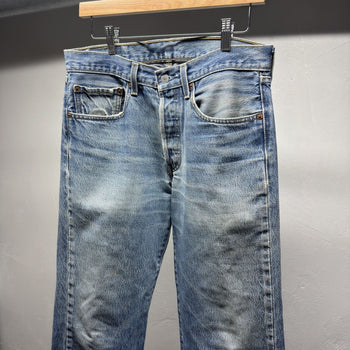 2000s Levi's 501xx Faded Distressed Jeans