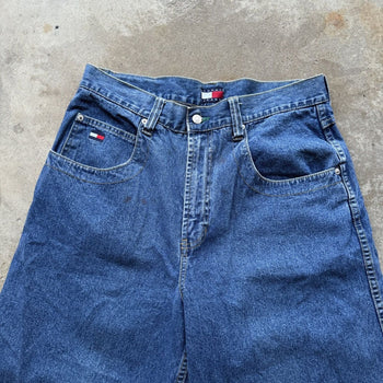 1990S TOMMY HILFIGER BAGGY PATCH LOGO DENIM SKATER SHORTS