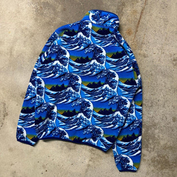 PATAGONIA SYNCHILLA FITZ ROY HOKUSAI WAVE SNAP FLEECE
