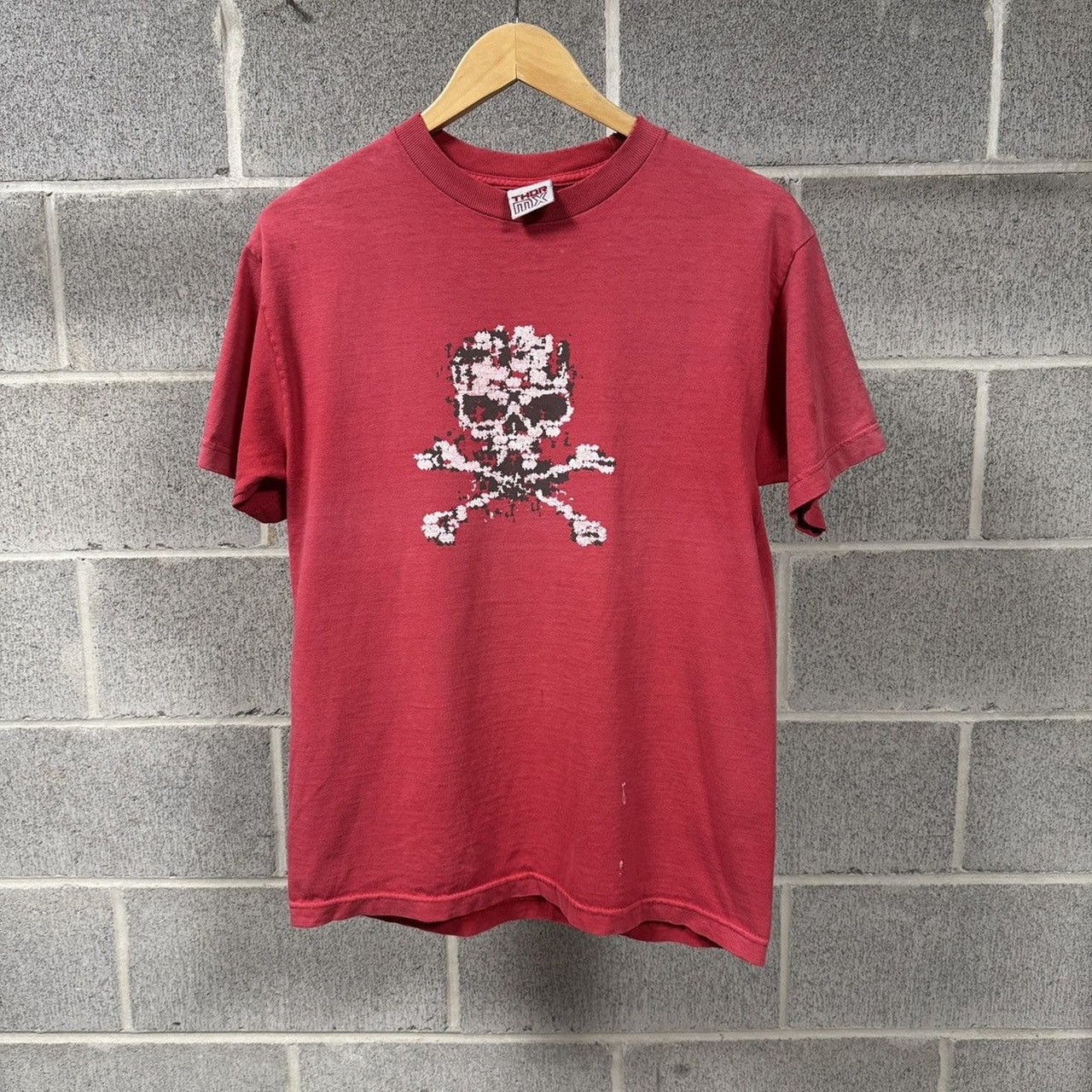 2000s Thrashed Faded Red Skull Skate Tee