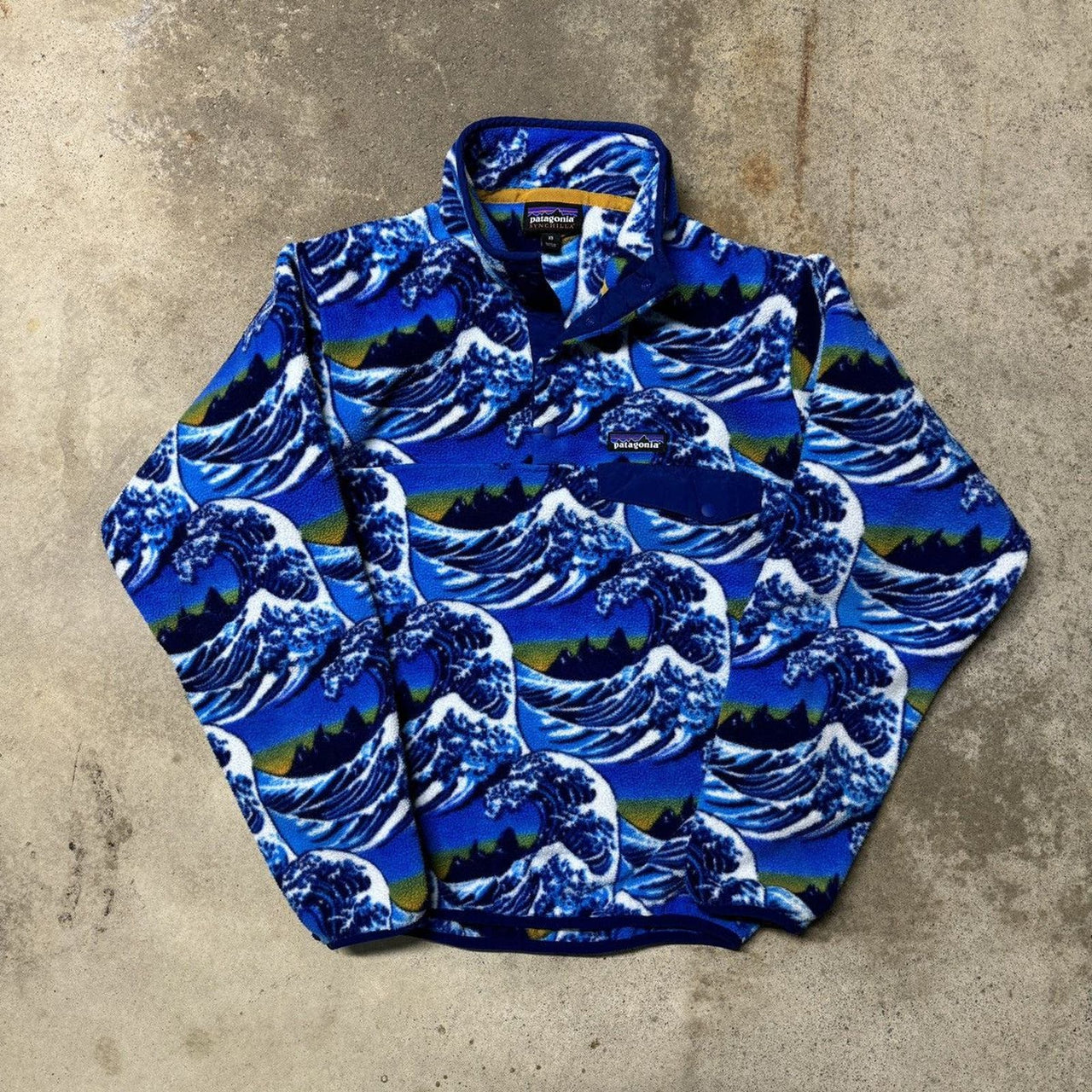 PATAGONIA SYNCHILLA FITZ ROY HOKUSAI WAVE SNAP FLEECE