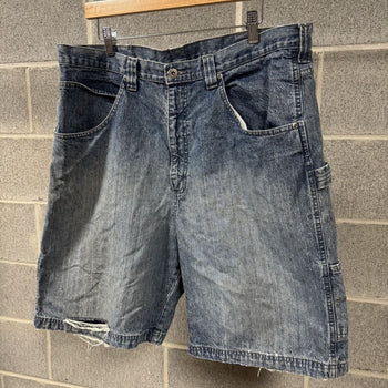 2000s Wrangler Thrashed Faded Distressed Denim Shorts