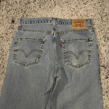 Vaqueros Levi's 550 de corte relajado de la década de 2000, fabricados en EE. UU.