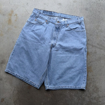 1990s LEVI’S 560 BAGGY LIGHT WASH DENIM JEAN SHORTS JORTS