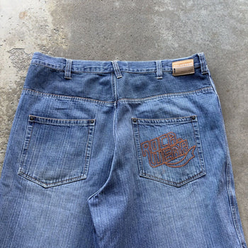 2000s ROCAWEAR BAGGY EMBROIDERED DENIM JEAN SHORTS JORTS