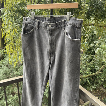 1990s Levi's 505 Black Yarn Dyed Jeans Faded Distressed - Made in USA