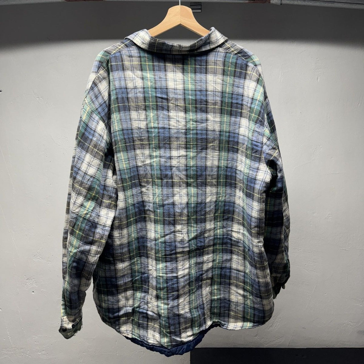 2000s Thrashed Distressed Plaid Grunge Flannel Shirt Jacket