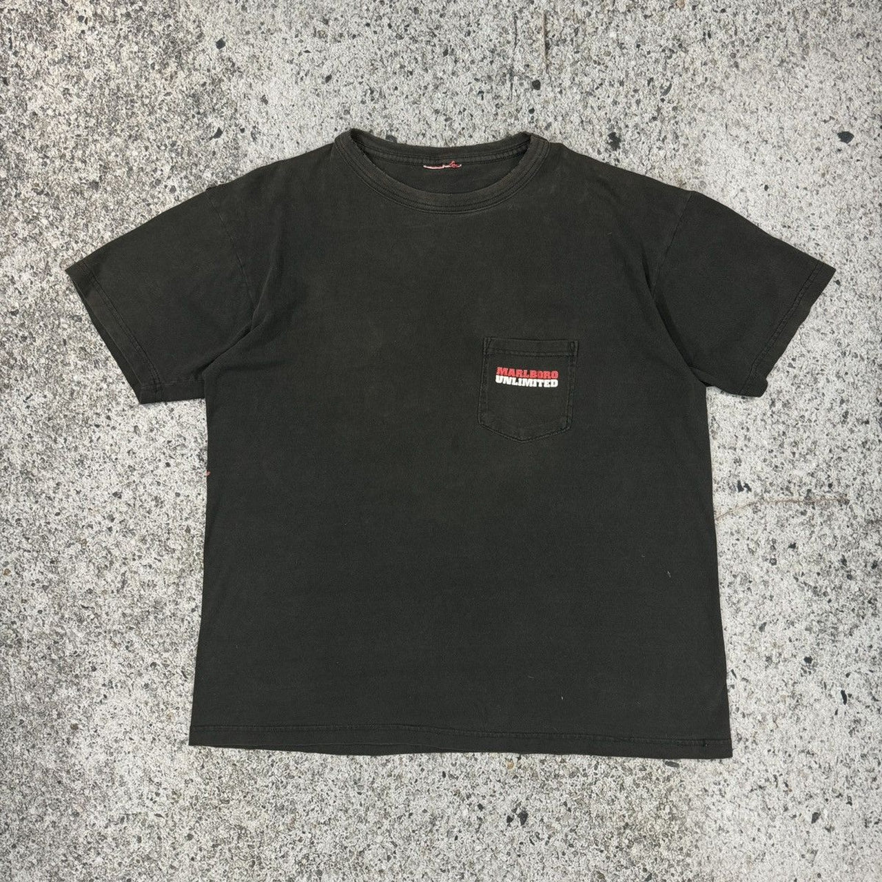 1990s THRASHED FADED MARLBORO LIZARD POCKET TEE