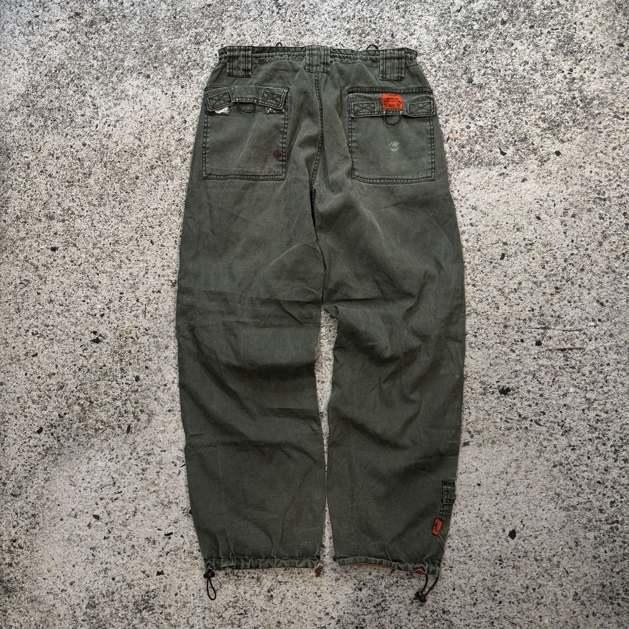 Pantalones cargo holgados tipo paracaídas PJ Mark descoloridos de la década de 2000