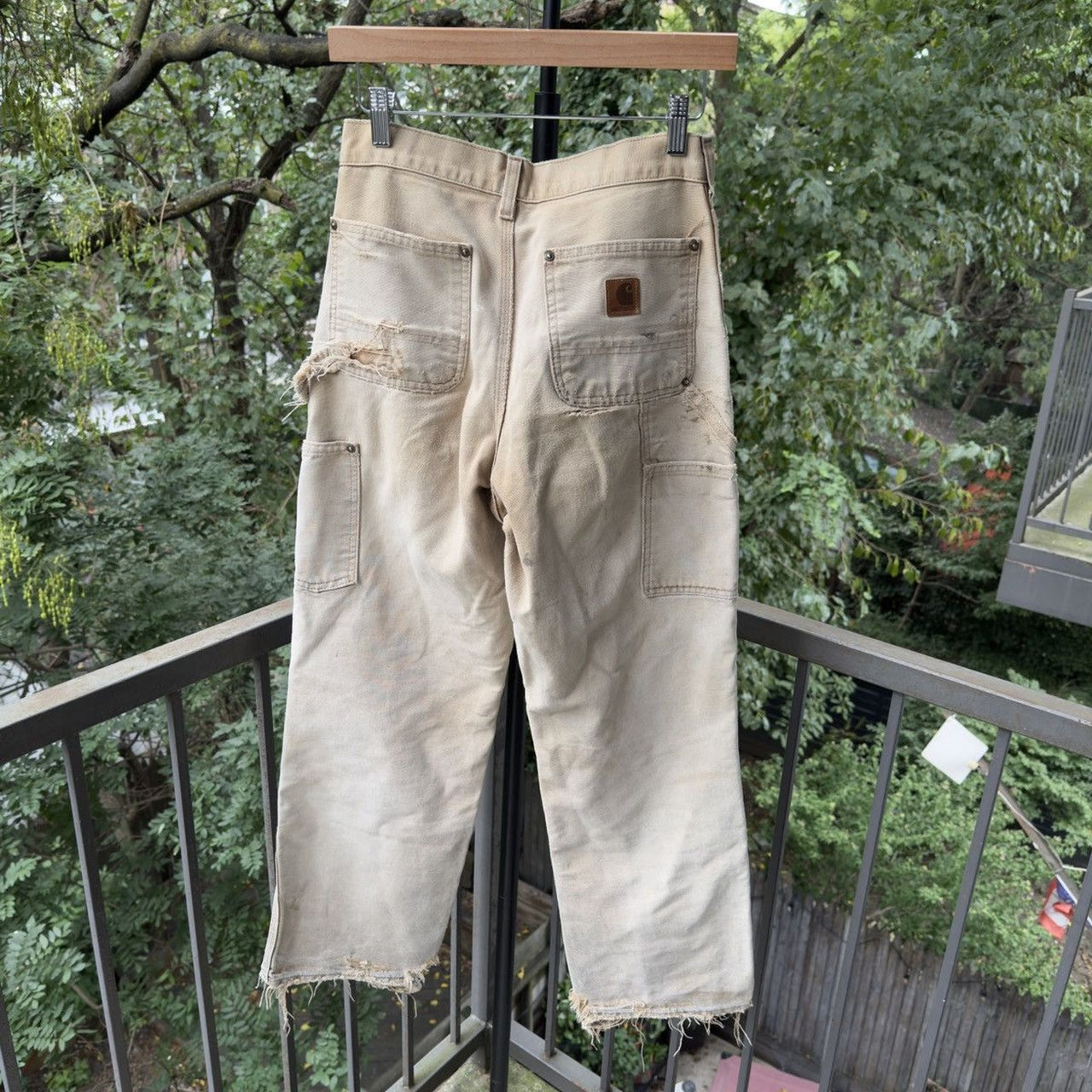 2000s Carhartt Thrashed Faded Distressed Double Knee Pants