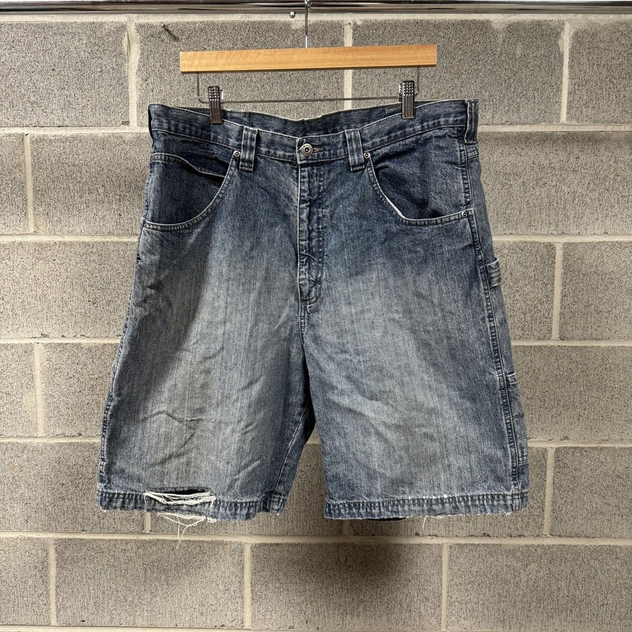 2000s Wrangler Thrashed Faded Distressed Denim Shorts
