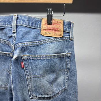2000s Levi's 501xx Faded Distressed Jeans
