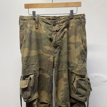 Vintage 2000s Abercrombie & Fitch Camo Paratrooper Cargo Pants