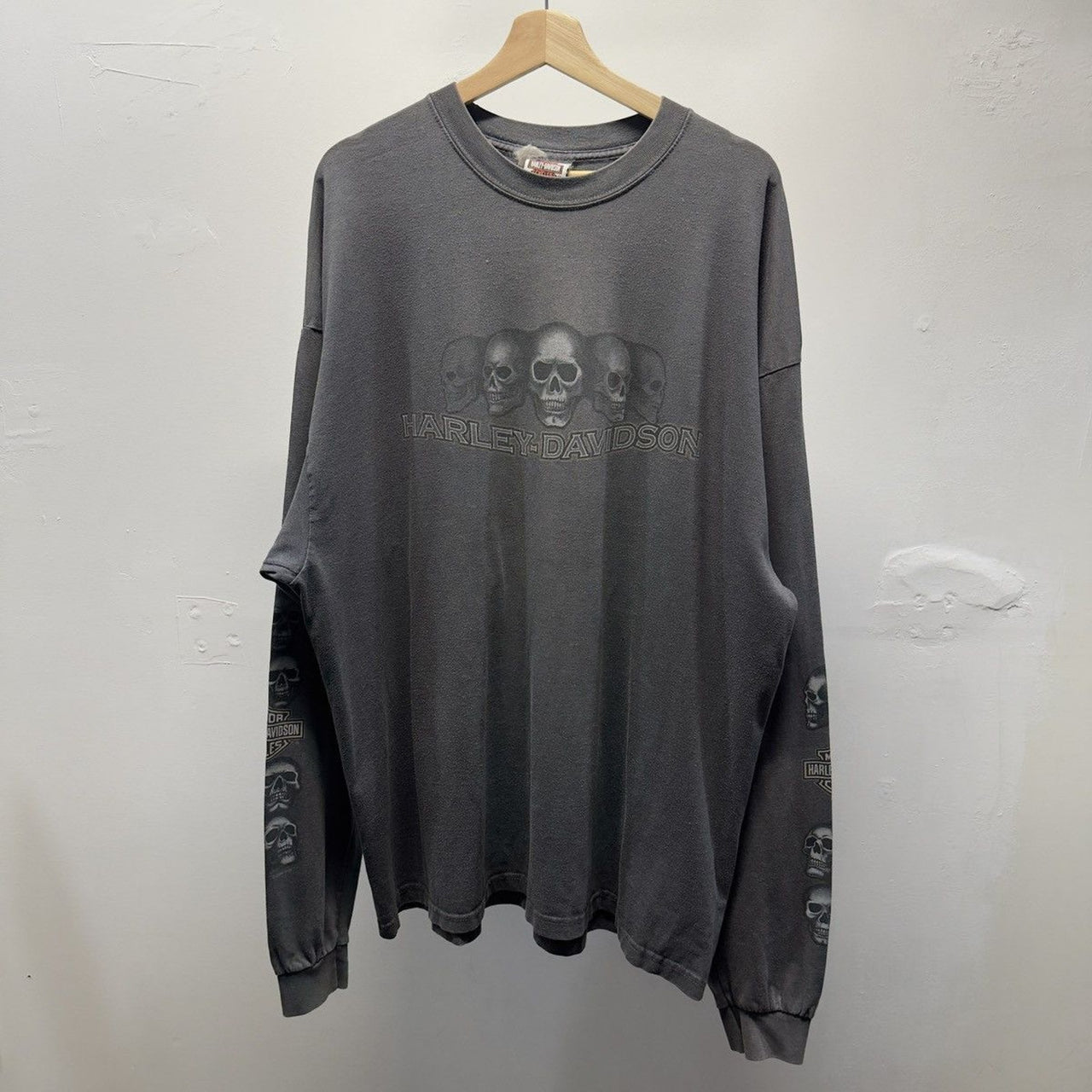 Vintage 2000s Harley Davidson Faded Skull Longsleeve Tee
