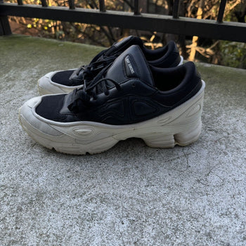 RAF SIMONS ADIDAS 2018 OZWEEGO 3 BLACK WHITE SNEAKERS