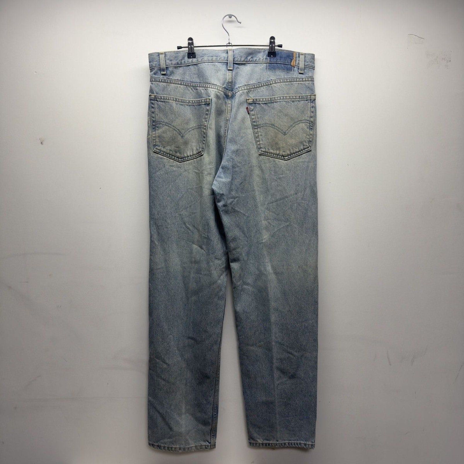 Vintage 2000s Levi's 550 Relaxed Jeans Faded Distressed