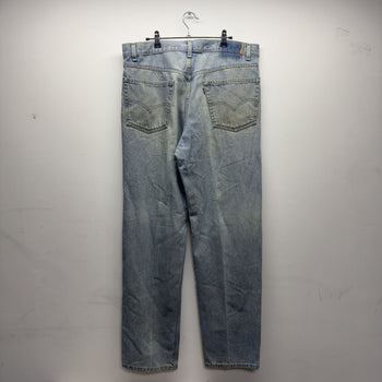 Vintage 2000s Levi's 550 Relaxed Jeans Faded Distressed