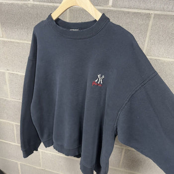 2000s Thrashed Faded Distressed Yankees Sweatshirt