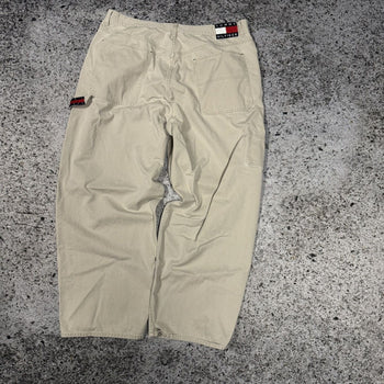 Pantalones cargo holgados de carpintero con pernera ancha de Tommy Hilfiger de la década de 2000