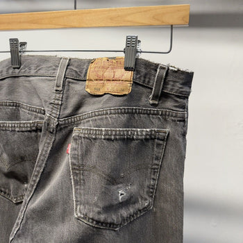 Vintage 1980s 1990s Levi's 501 Faded Distressed Jeans