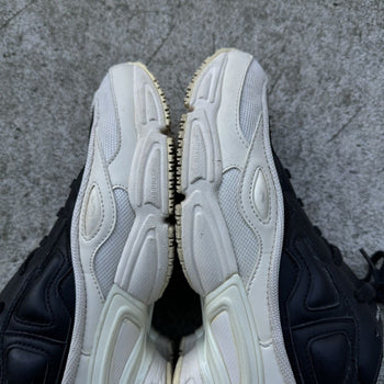 RAF SIMONS ADIDAS 2018 OZWEEGO 3 BLACK WHITE SNEAKERS