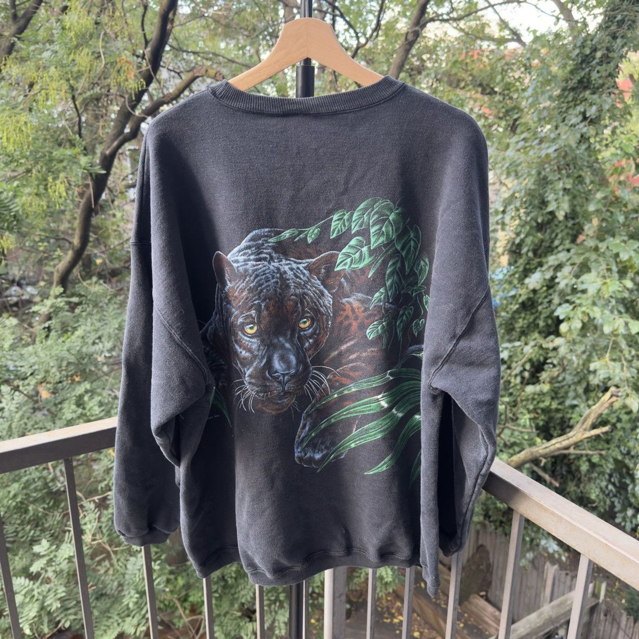 1990s Faded Jaguar Habitat Sweatshirt