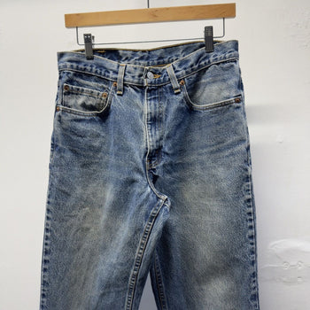 1990s Levi's 550 Faded Distressed Jeans